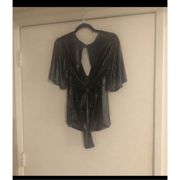 EXPRESS Black & Gold Metallic Shimmer Tie Back Top Sz M - Picture 4 of 5